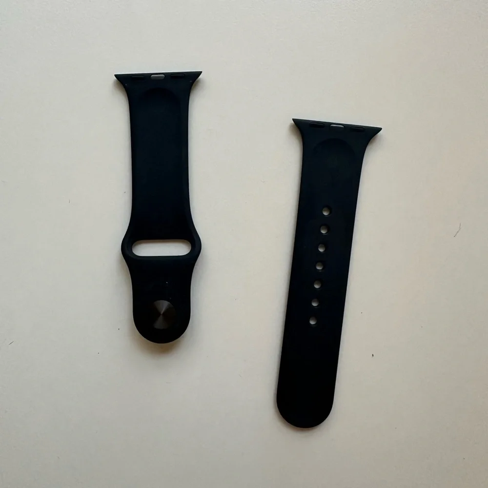 EUC - Apple Watch Sport Band Navy Blue Size S/M